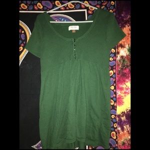 Green short sleeve knit top